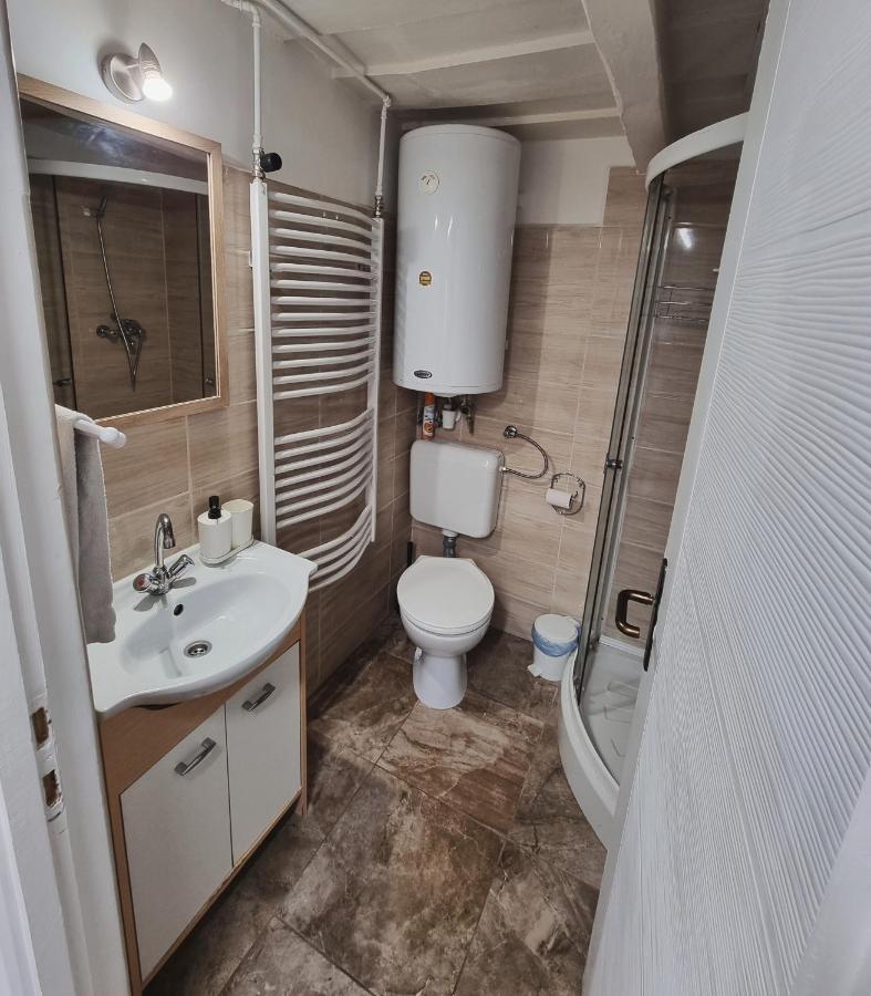 Gyongy Apartmanhazak Διαμέρισμα Gyöngyös Εξωτερικό φωτογραφία