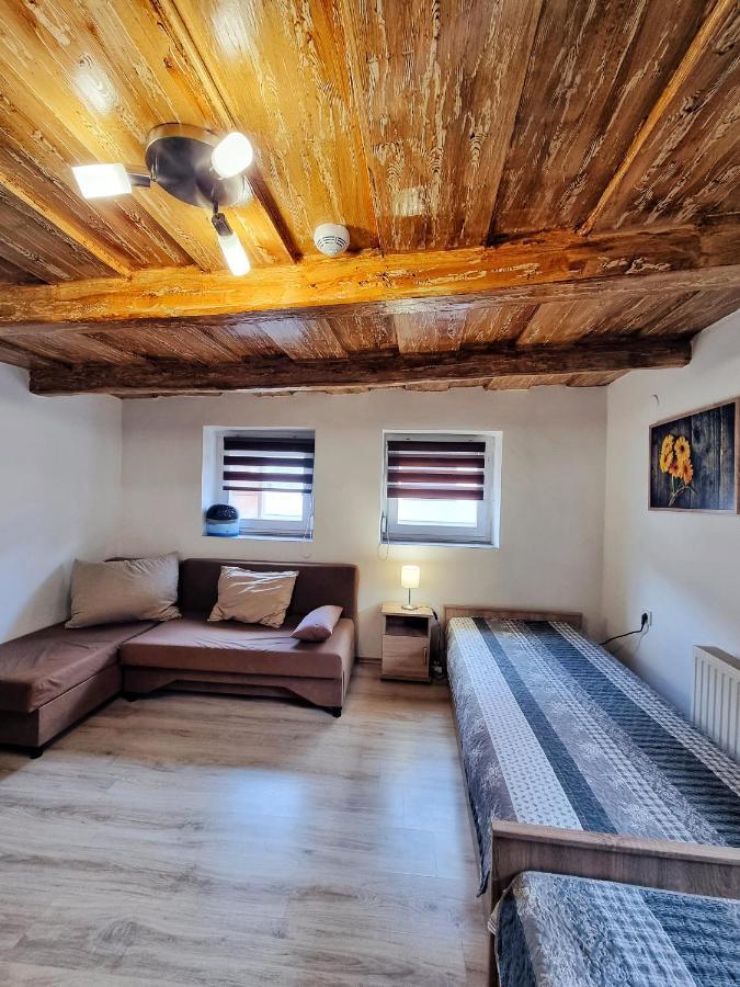 Gyongy Apartmanhazak Διαμέρισμα Gyöngyös Εξωτερικό φωτογραφία