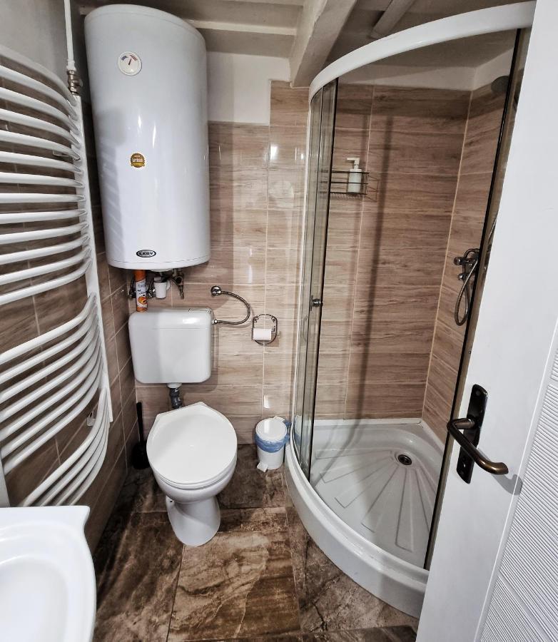 Gyongy Apartmanhazak Διαμέρισμα Gyöngyös Εξωτερικό φωτογραφία