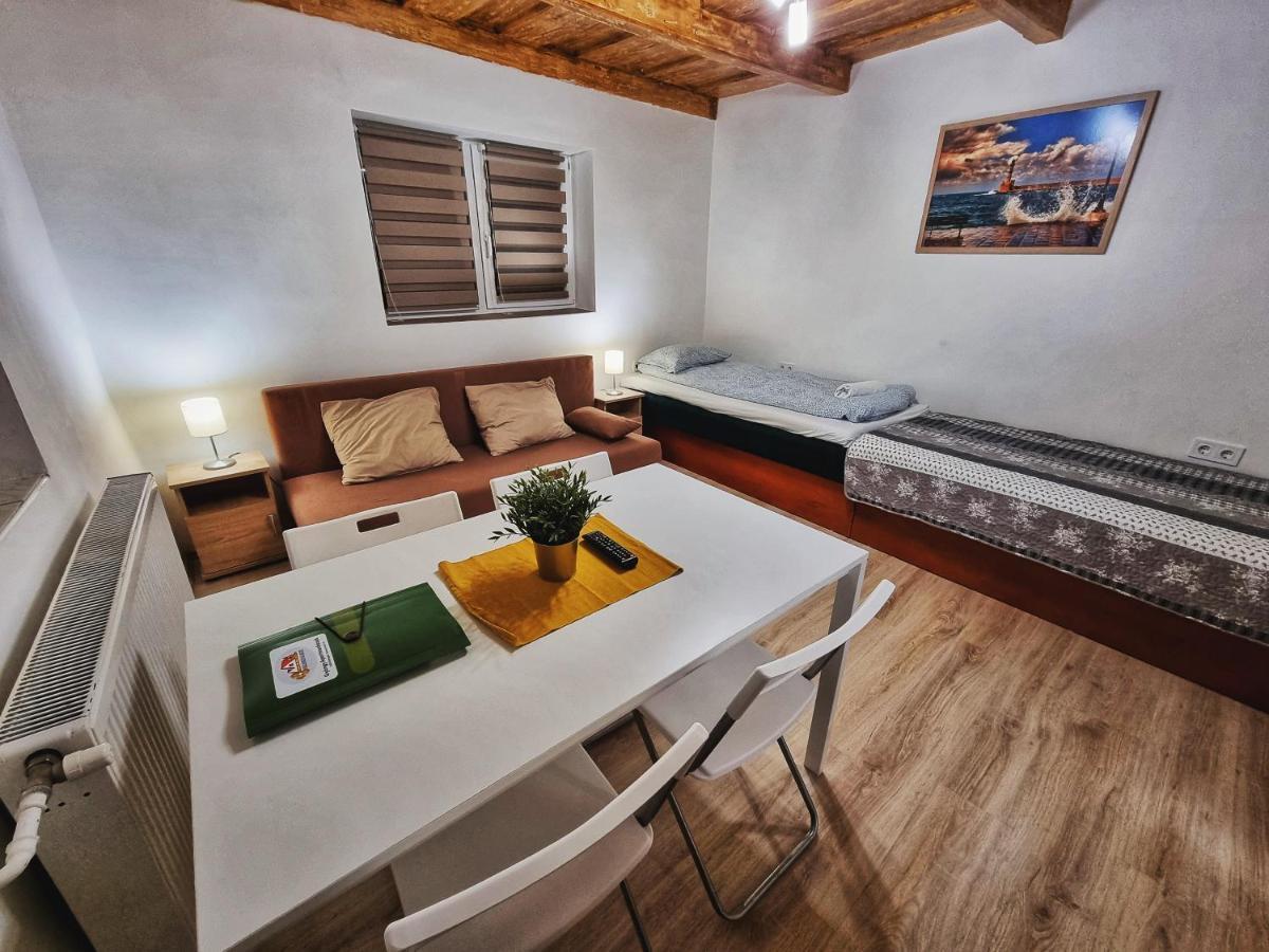 Gyongy Apartmanhazak Διαμέρισμα Gyöngyös Εξωτερικό φωτογραφία